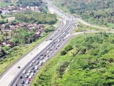 Tol Solo-Semarang Dipenuhi Arus Balik Pemudik, Macet 25 KM!