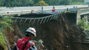 Menteri Basuki Targetkan Perbaikan Longsor Tol Bocimi Rampung Juni