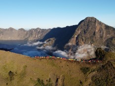 Korban Open Trip, Petugas TNGR Buka Suara Karena 105 Orang Gagal Naik Gunung Rinjani