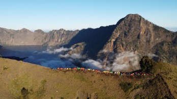 Korban Open Trip, Petugas TNGR Buka Suara Karena 105 Orang Gagal Naik Gunung Rinjani