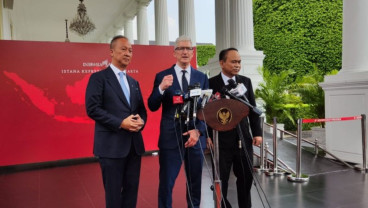CEO Apple Tim Cook Respons Aturan Kemenperin yang Ganjal Produknya Masuk Indonesia
