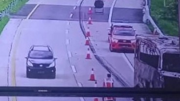 Bus Pahala Kencana Terbakar di Tol Jombang-Mojokerto, Ini Pemicunya