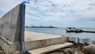 Sheet Pile Kampung Nelayan Tambak Lorok Rampung Juni