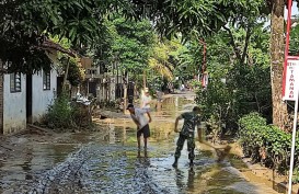Banjir Lumajang dan Trenggalek, Rumah Hanyut, Infrastruktur Rusak