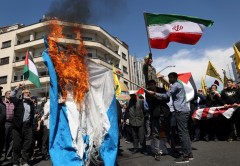 Gertakan Iran soal Senjata Nuklir ketika Israel Serang Kota Isfahan