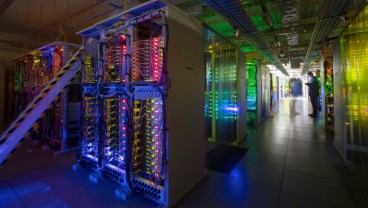 Iran vs Israel Memanas, Bisnis Data Center ISAT - MORA Terdampak?