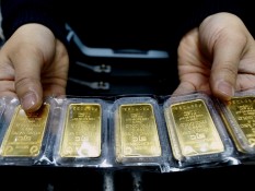 Penyebab Harga Emas Dunia Jeblok di Level Terendah setelah Naik Tajam