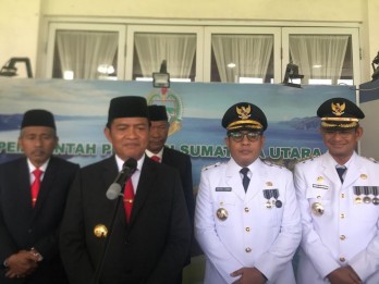 Pj Gubernur Sumut Lantik Wiriya dan Dimposma Jadi Pj Bupati Deli Serdang dan Taput