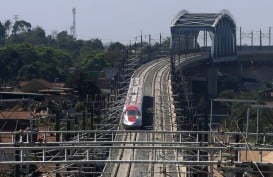 Luhut Bentuk Tim Proyek Kereta Cepat Jakarta-Surabaya, Ternyata Ini Alasannya