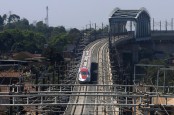 Luhut Bentuk Tim Proyek Kereta Cepat Jakarta-Surabaya, Ternyata Ini Alasannya