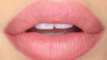 Lip Cream Matte Masih Jadi Favorit, Ini Tips Pakainya Agar Tetap Elegan