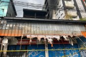 Urban Story: 'Horor' Api Melahap Toko Bingkai Saudara Mampang