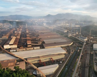 Investasi Asing China Melonjak, Deras Mengalir ke Indonesia?