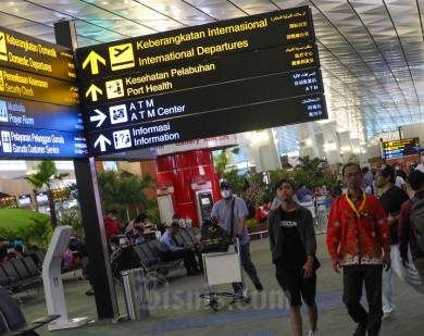 Bandara Internasional RI Kompak 'Turun Kasta', Siapa Diuntungkan?