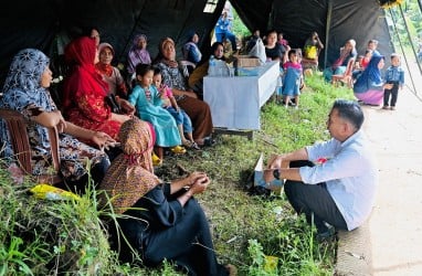 Kunjungi Lokasi Tanah Bergerak di Cianjur, Bey Minta PVMBG Segera Lakukan Asesmen