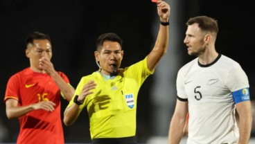 Sepak Terjang Sivakorn Pu-Udom, Wasit VAR Kontroversional di Laga Indonesia vs Uzbekistan