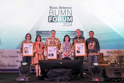 Diskusi Laju Inovasi Keuangan Digital Menjembatani Pemberdayaan UMKM di Bisnis Indonesia BUMN Forum 2024