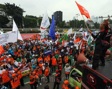 Hari Buruh 1 Mei 2024: Tuntutan UU Cipta Kerja Dicabut & Respons Pengusaha