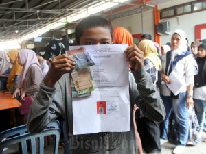 Pencairan Bantuan Sosial (Bansos) Program Keluarga Harapan (PKH) di Makassar