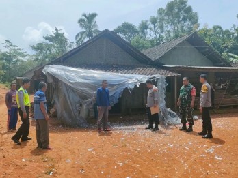 Balon Udara Jatuh dan Meledak di Teras Rumah, Empat Orang Jadi Korban