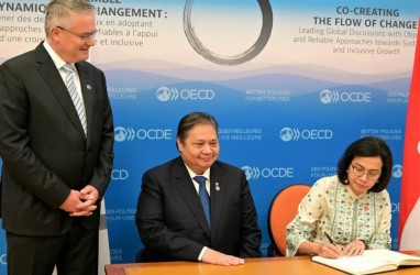 Airlangga dan Sri Mulyani Datangi Markas OECD, Pimpin Aksesi RI Jadi Anggota