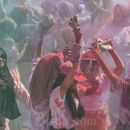 Festival Holi India di Batam