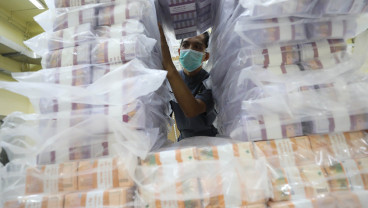 Rupiah Ditutup Menguat Dekati Level Rp15.000 per Dolar AS