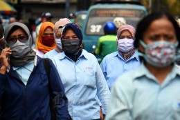 Banyak Pabrik Tutup dan PHK Massal, Jokowi: Ekonomi Makro Kita Baik