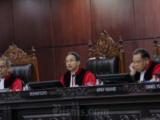 Hakim MK Tegur Ketua KPU di Sidang Sengketa Pileg: Bapak Tidur, Ya?