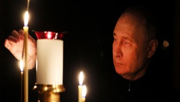Putin Pimpin Parade Hari Kemenangan di Lapangan Merah Moskow