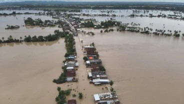 Sulsel Salurkan Bantuan Senilai Rp1 Miliar untuk Korban Banjir dan Tanah Longsor