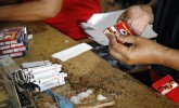 Ekonom Minta Pemerintah Hati-hati Putuskan Tarif Cukai Rokok 2025