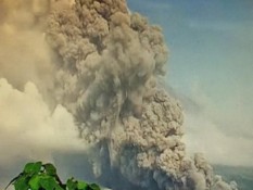 Gunung Semeru Kembali Erupsi, Warga Dihimbau Hindari Wilayah Ini!