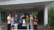 Shin Tae Yong Sempat ‘Ngeri’ Kendarai Mobil Listrik di Indonesia