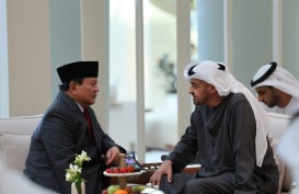 Prabowo Dianugerahi Zayed Medal dari Presiden MBZ