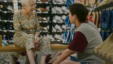 Sinopsis How To Make Millions Before Grandma Dies, Film Sedih asal Thailand
