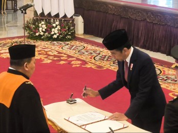 Jokowi Lantik Agung Suharto Jadi Wakil Ketua MA Bidang Non-Yudisial