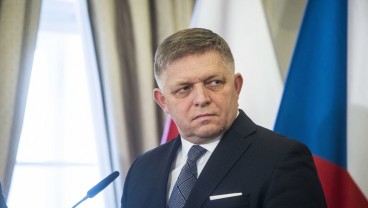 PM Slovakia Robert Fico Ditembak, Nyawa Terancam