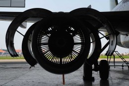 Kemenhub: Pesawat Garuda Wajib Diperiksa Ketat Usai Mesin Terbakar