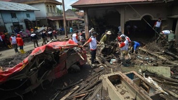 Mensos Risma: Posko Pengungsian Tanah Datar Sumbar Berisiko Dilalui Lahar Dingin