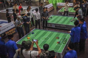 Turnamen Robotika Menuju Indonesia Emas 2045