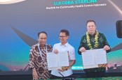 Elon Musk Resmikan Pemasangan Starlink di Puskesmas Denpasar, Bali
