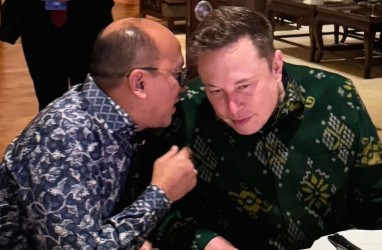 Momen Rosan Cerita Kain Endek Bali ke Elon Musk