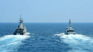 Dua Kapal Perang Produksi Indonesia Latihan Tempur dengan Marinir Amerika
