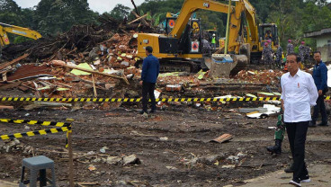 Presiden Meninjau Lokasi Banjir Bandang Lahar Dingin Marapi