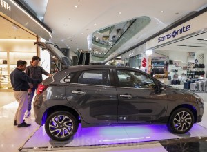Pameran Mobil Suzuki di Lippo Mall Puri