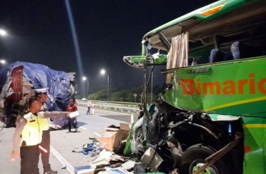 Kronologi Kecelakaan Bus Rombongan Siswa SMP Malang Tabrak Truk di Tol Jombang