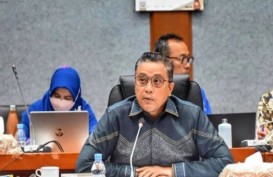 Solusi Jangka Pendek Atasi UKT Mahal, Dede Yusuf Usul UKT Bisa Dicicil