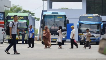 Arus Penumpang di Terminal Madiun Meningkat saat Libur Waisak