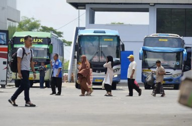 Arus Penumpang di Terminal Madiun Meningkat saat Libur Waisak